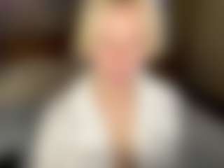 LaraKonzen's Live Sex Cam Show