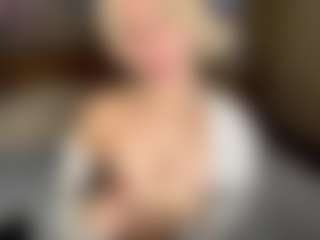 Live cam show with LaraKonzen - Drinking on PervPlay.com