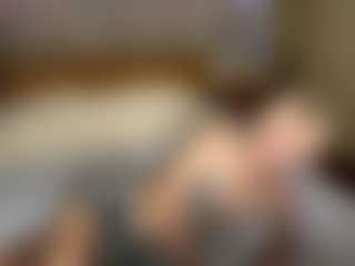 Live cam show with LaraKonzen - Brown Eyes Blonde Hair on x69.live