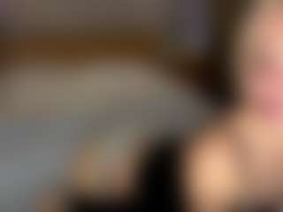 Live cam show with LaraKonzen - Tattoos on Big Tits