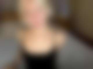 Live cam show with LaraKonzen - Brown Eyes on sexytreat.net