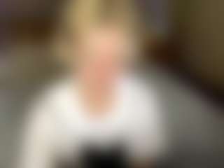 LaraKonzen's Live Sex Cam Show