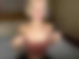 Live cam show with LaraKonzen - HD on instabang