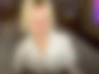 LaraKonzen's Live Sex Cam Show