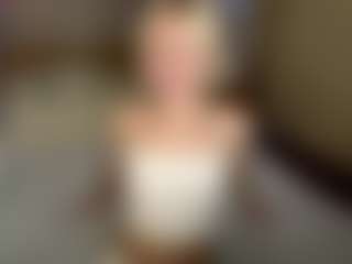 LaraKonzen's Live Sex Cam Show