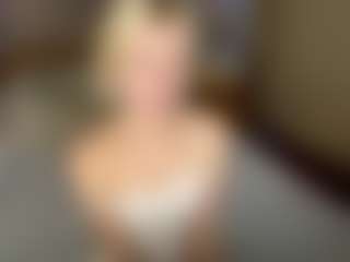 LaraKonzen's Live Sex Cam Show