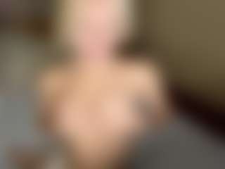 LaraKonzen's Live Sex Cam Show