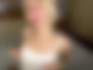 LaraKonzen's Live Sex Cam Show