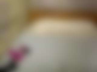 Live cam show with LaraKonzen - Amateur on hotwifechat.live
