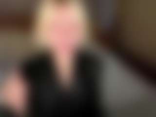 LaraKonzen's Live Sex Cam Show