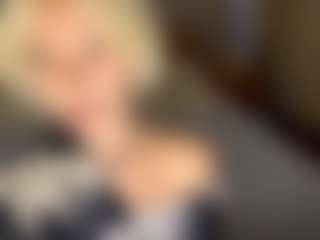 Live cam show with LaraKonzen - Lesbian on intimatelivegirls.com