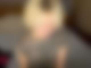 LaraKonzen's Live Sex Cam Show