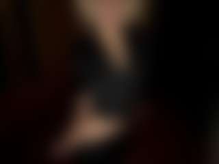 Live cam show with LaraKonzen - Butt Plug on xDating