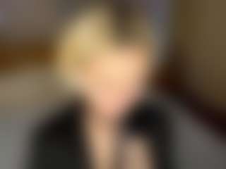 Live cam show with LaraKonzen - Blonde Hair on Hubzter Live