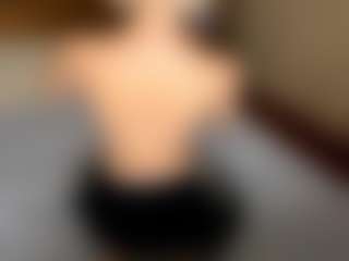 LaraKonzen's Live Sex Cam Show