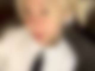 LaraKonzen's Live Sex Cam Show