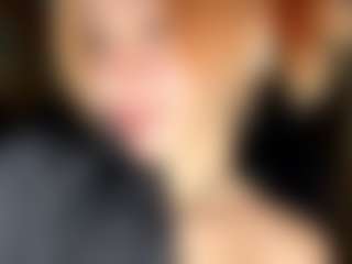 Live cam show with LaraKonzen - Cute on xplaylive.com