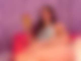 Live cam show with lunasantanaoficial01 - Tease on madthumbs