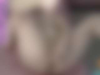 Live cam show with Mia-Pink-Ch - New Spank on CamSodaAdn