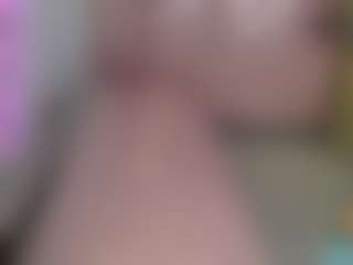 Live cam show with Mia-Pink-Ch - Sexy on Camsoda