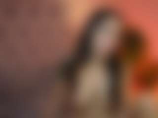 Live cam show with NicoleJoyce - Average on Milfs Live