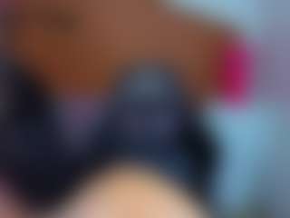 Sara-Lux-T's Live Sex Cam Show
