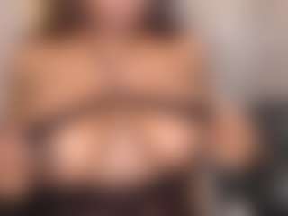 SWEETBIGBOOBS's Live Sex Cam Show