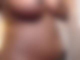 SWEETBIGBOOBS's Live Sex Cam Show