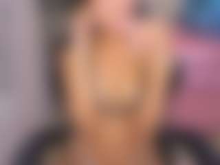 Live cam show with Veronica-Ros-T - New Brown Eyes on Milfs Live