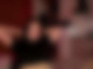 Live cam show with BarrieBachler - Squirt on madthumbs