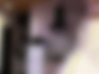 Live cam show with Lois - Oil on Big Tits