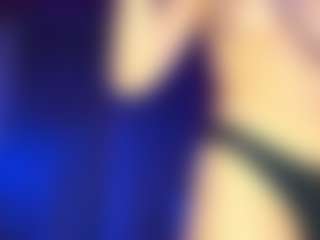 Live cam show with Lois - Middle Aged on Camsoda