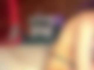 Live cam show with Lois - Oil on Dolls Live