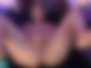 Live cam show with Chloe-Brm - Green Eyes on StripNow