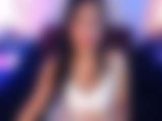 Live cam show with Chloe-Brm - Nipple Piercings on Latina Girls