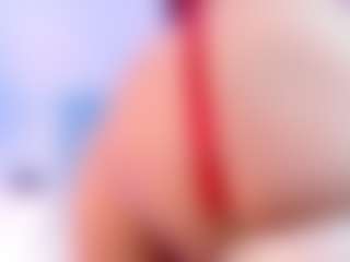 Chloe-Brm's Live Sex Cam Show