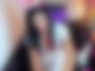 Live cam show with Chloe-Brm - Nipple Piercings on Gym Cam Girls