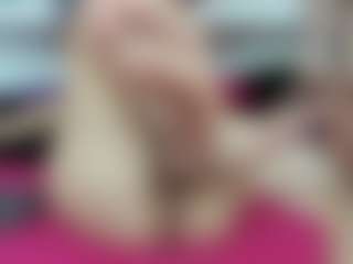 Live cam show with connyblonde - Green Eyes on Free Soda