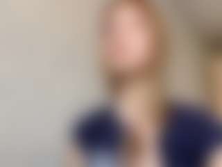 EdnaDellapina's Live Sex Cam Show