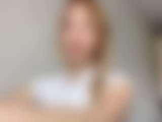 EdnaDellapina's Live Sex Cam Show