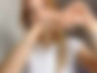 Live cam show with EdnaDellapina - Average on chickslive.net