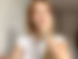 EdnaDellapina's Live Sex Cam Show