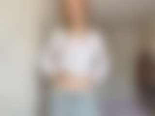 Live cam show with EdnaDellapina - Squirt on CamSodaAdn