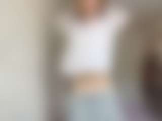 Live cam show with EdnaDellapina - Strapon on livesuperchat.net