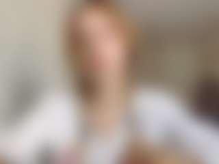 Live cam show with EdnaDellapina - Striptease on xDating