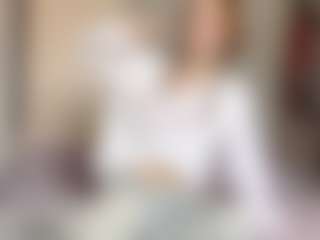 Live cam show with EdnaDellapina - Anal Toys on Livezox