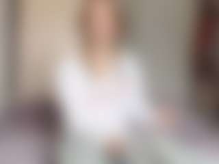 Live cam show with EdnaDellapina - Cute on madthumbs