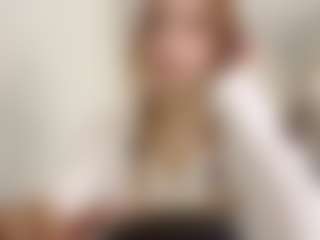 EdnaDellapina's Live Sex Cam Show