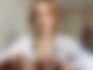 Live cam show with EdnaDellapina - Cute on madthumbs