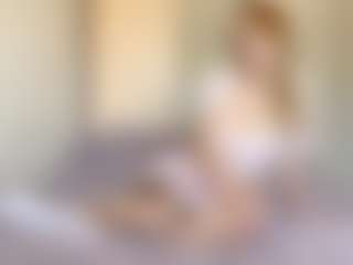 EdnaDellapina's Live Sex Cam Show